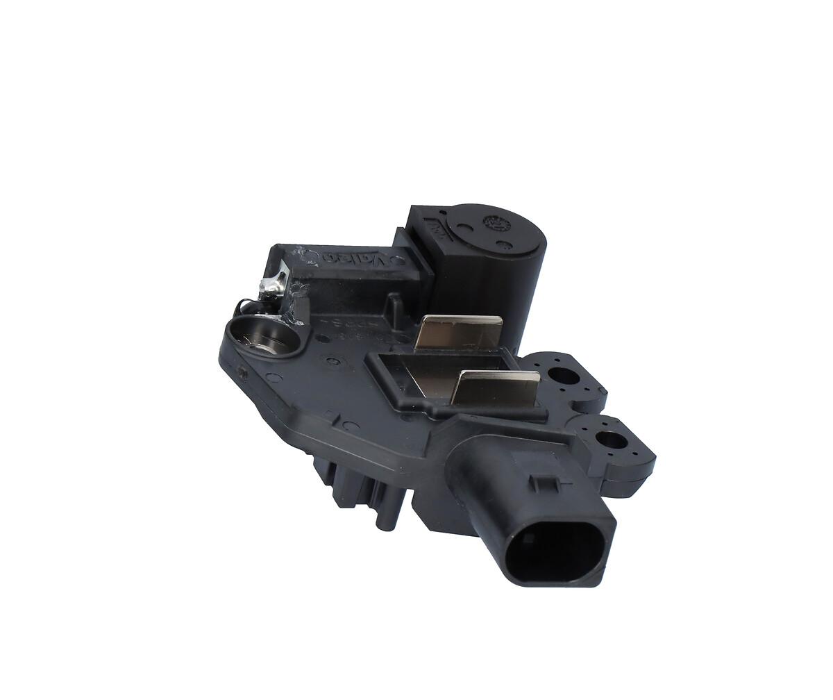 ALTERNATOR REGULATOR
