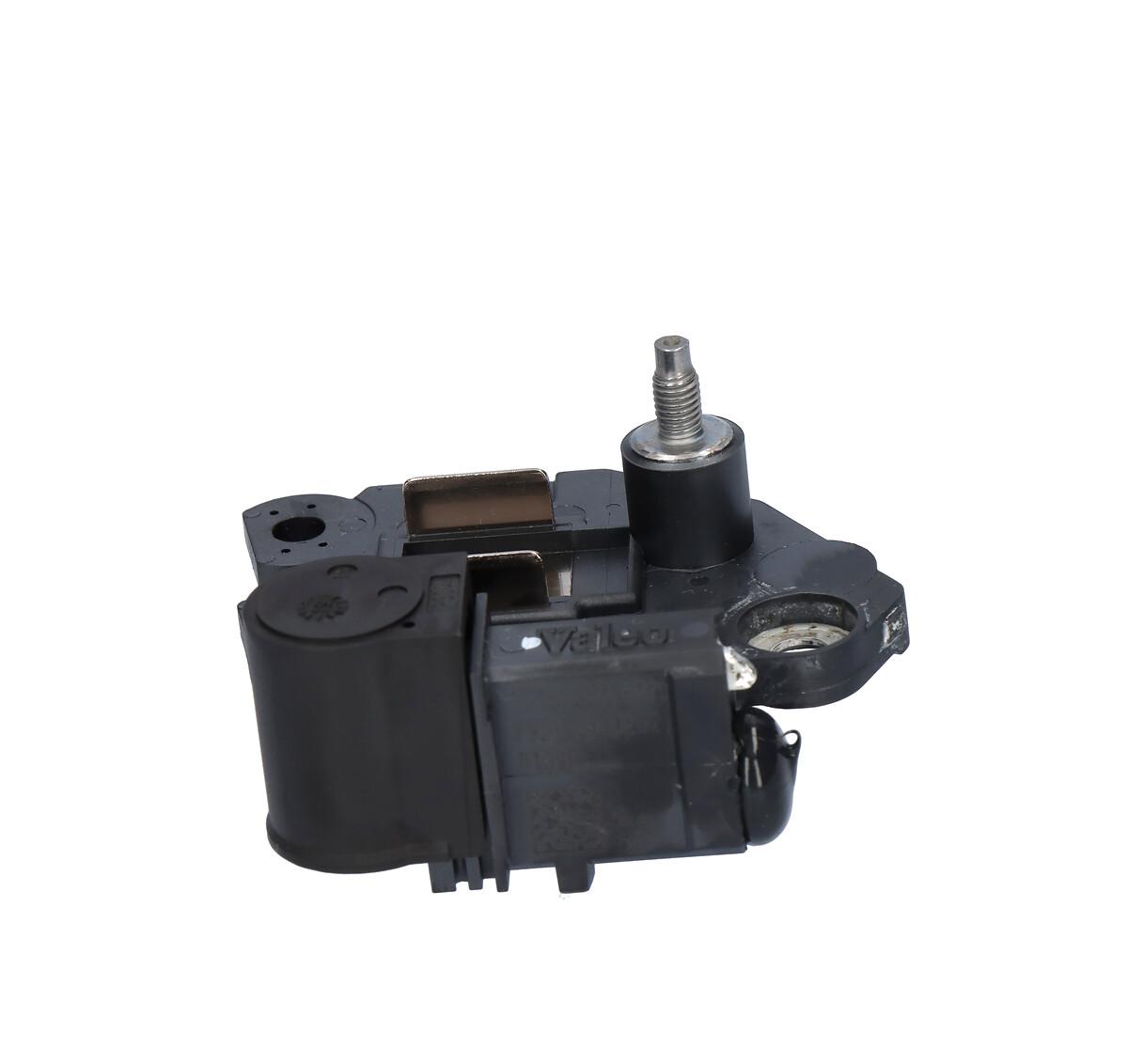 ALTERNATOR REGULATOR