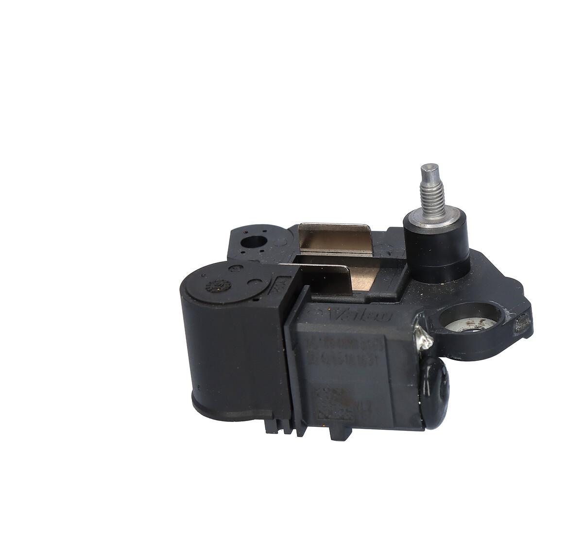 ALTERNATOR REGULATOR