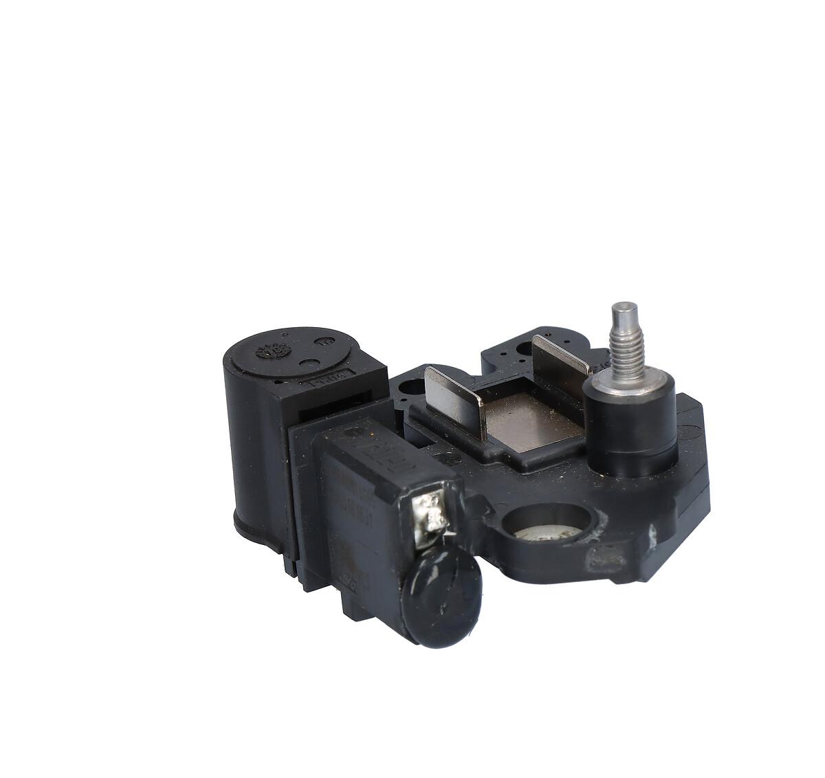 ALTERNATOR REGULATOR