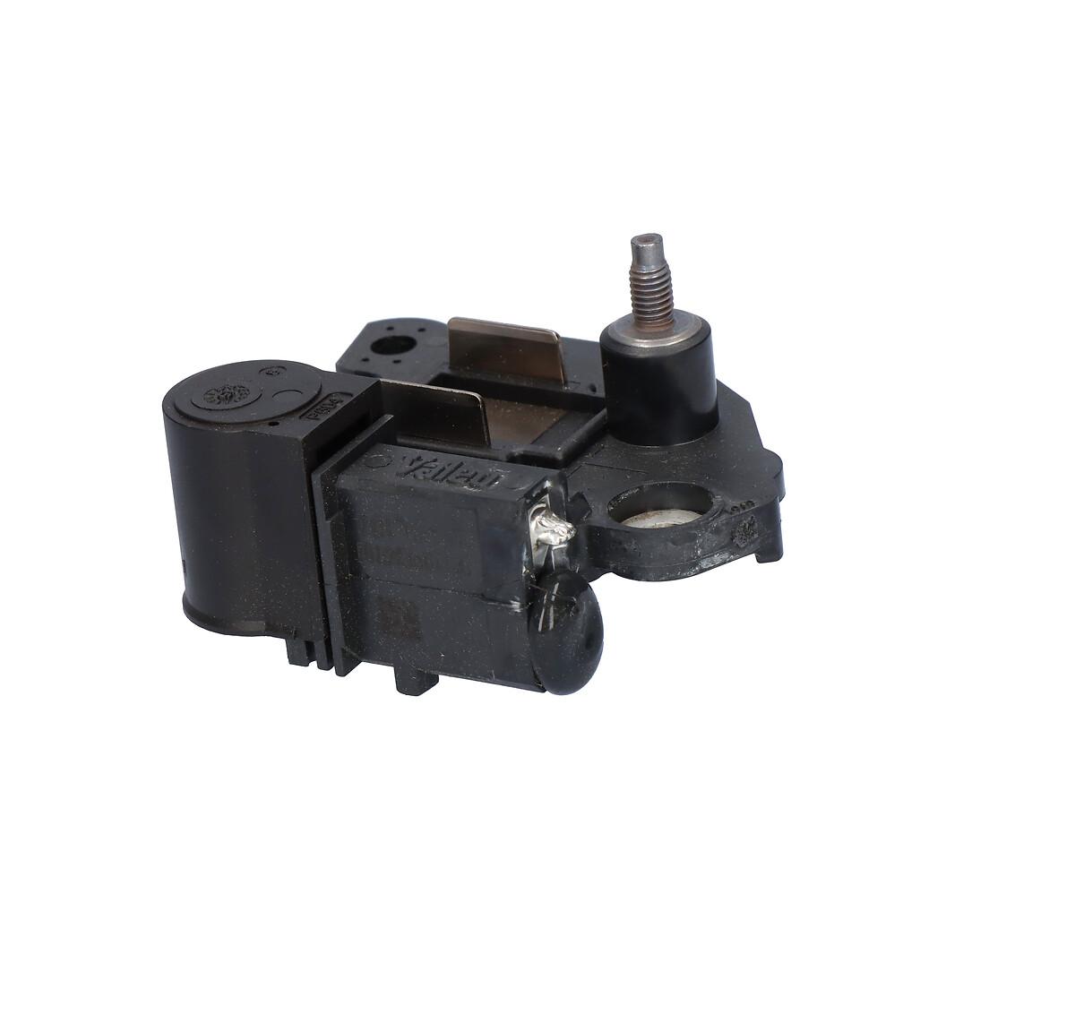 ALTERNATOR REGULATOR