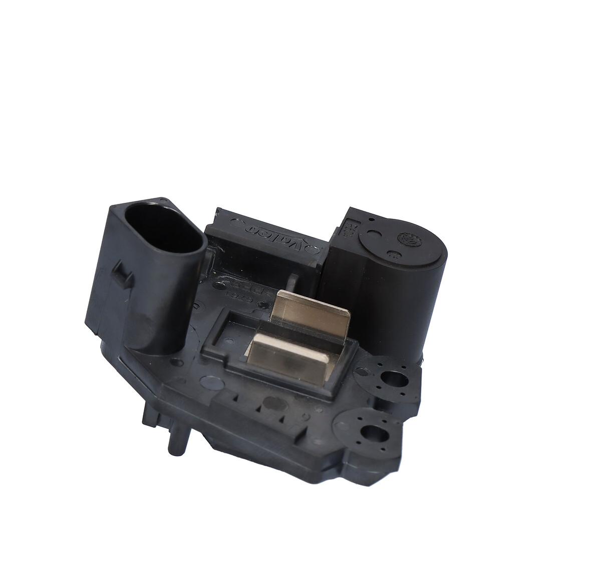 ALTERNATOR REGULATOR