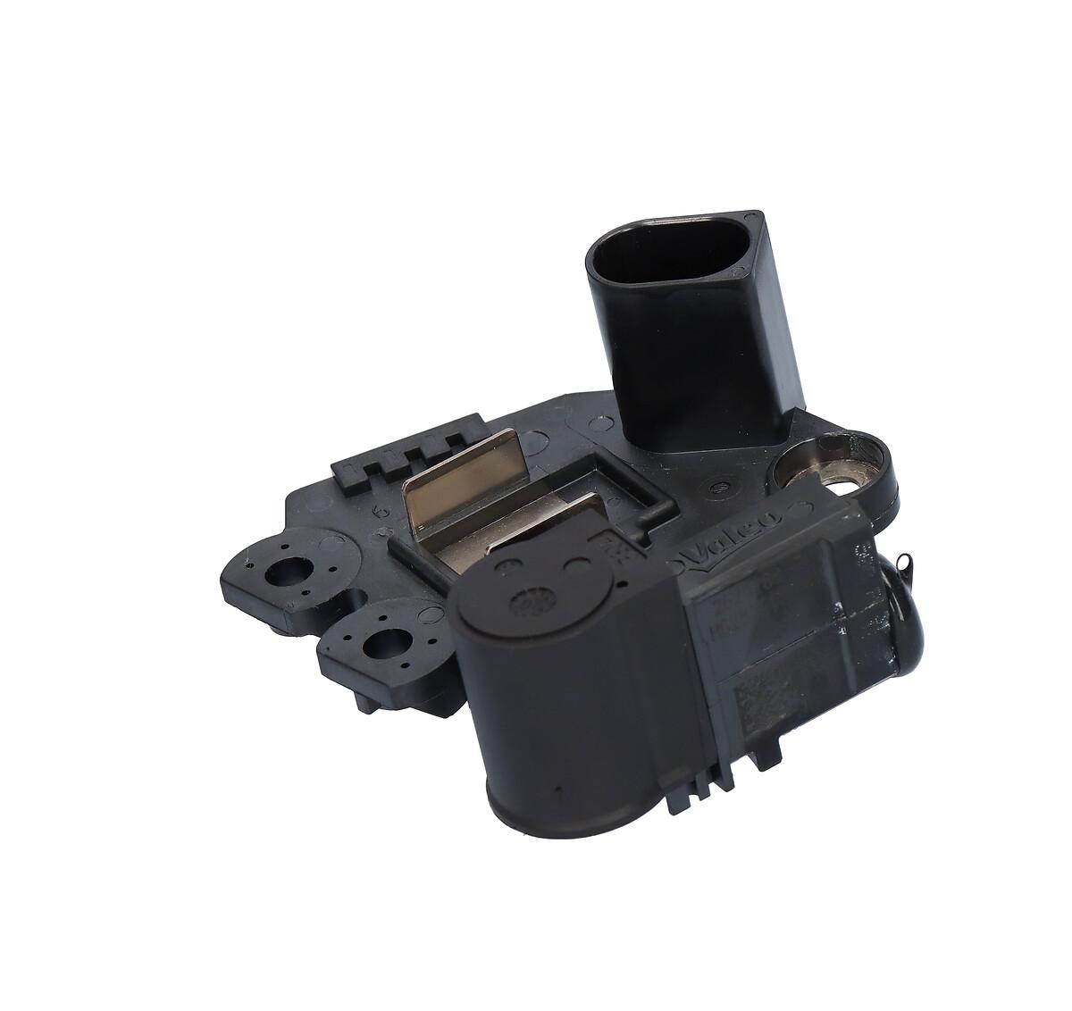 ALTERNATOR REGULATOR